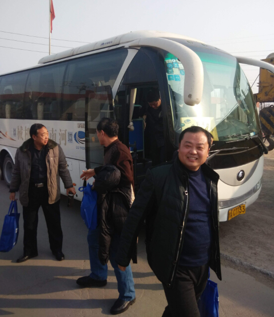 客户参观澳洲5手机平台_澳洲5（中国）后抵达河南路友机械