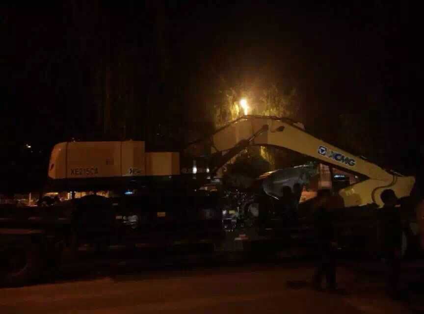 澳洲5手机平台_澳洲5（中国）XE215挖掘机
