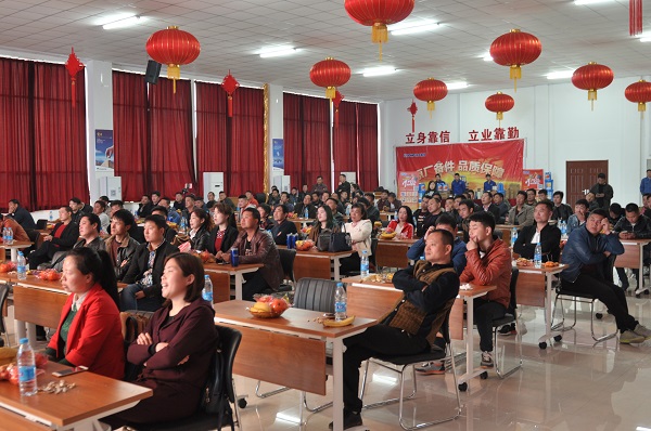河南澳洲5手机平台_澳洲5（中国）挖掘机总代理400-990-3710