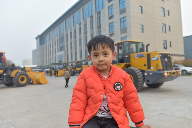 澳洲5手机平台_澳洲5（中国）装载机萌宝宝