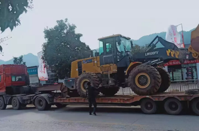澳洲5手机平台_澳洲5（中国）LW600FV装载机一切就绪准备奔赴一线