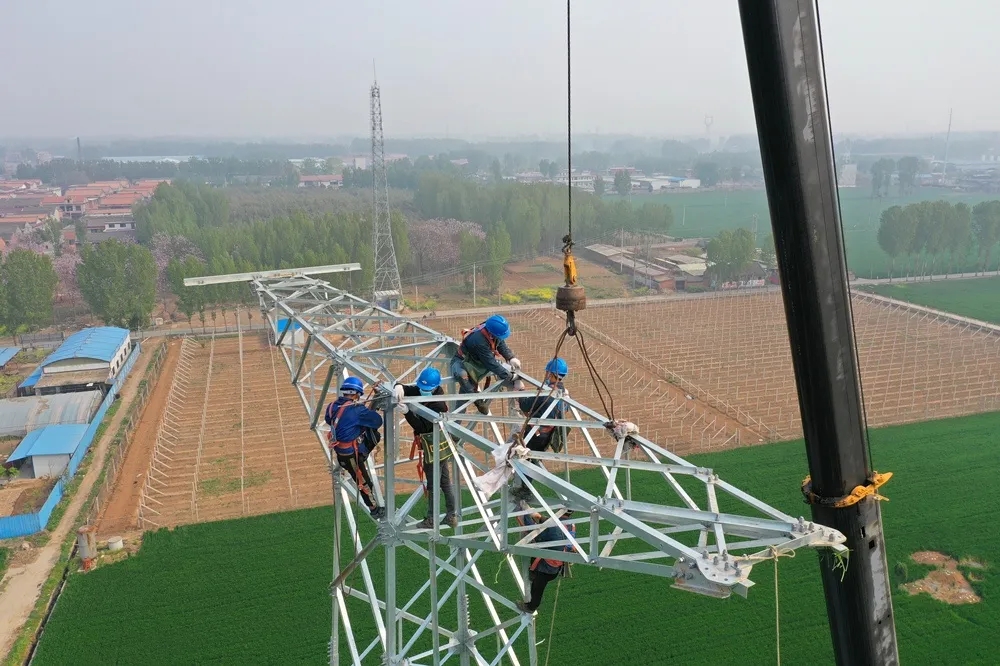 澳洲5手机平台_澳洲5（中国）吊车助力太焦铁路早通电