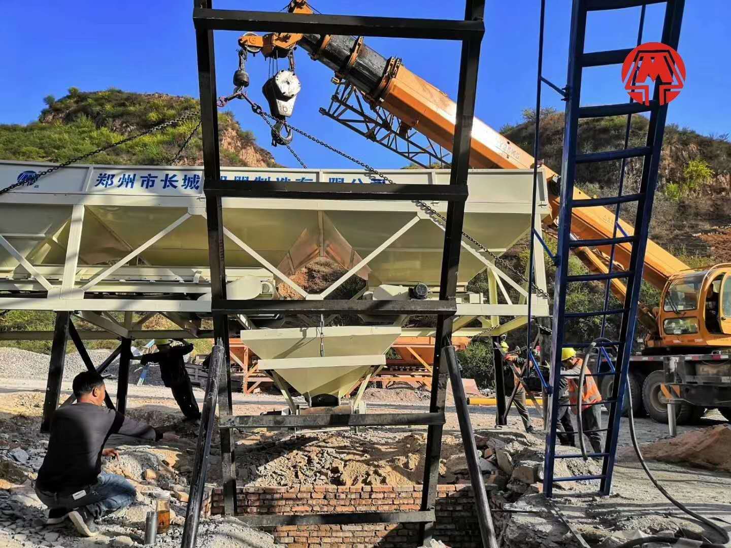 澳洲5手机平台_澳洲5（中国）QY35K5起重机助力中国水电50站有序安装