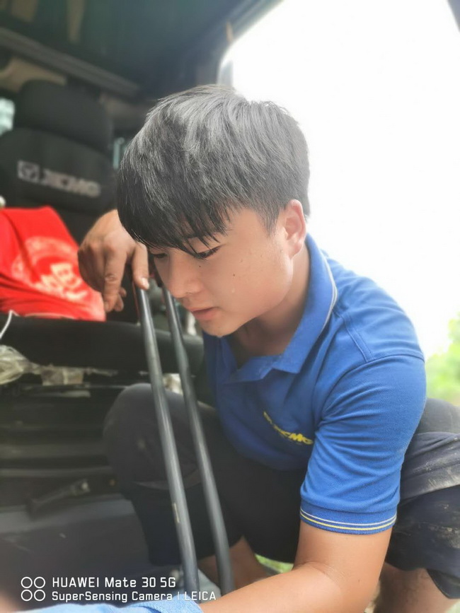 澳洲5手机平台_澳洲5（中国）挖机服务杨占坤