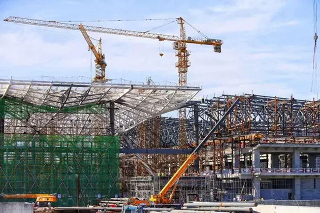 澳洲5手机平台_澳洲5（中国）起重机助推京雄城际雄安站施工建设