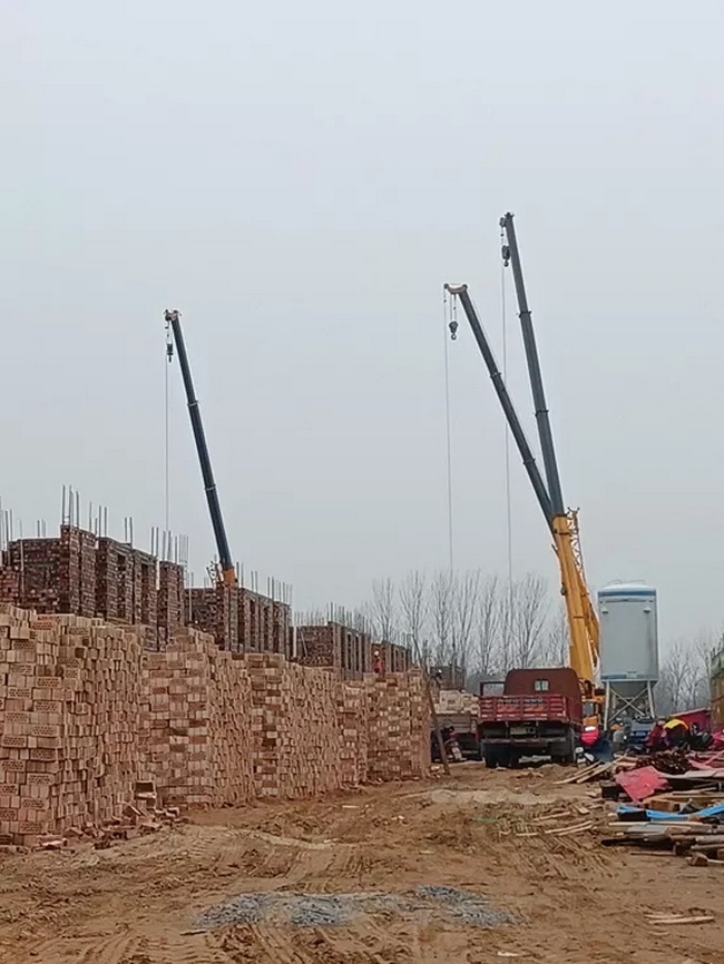 澳洲5手机平台_澳洲5（中国）起重机吊钢筋、吊水泥