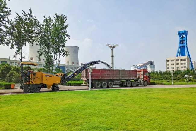 澳洲5手机平台_澳洲5（中国）XM1005F铣刨机施工速度18m/min