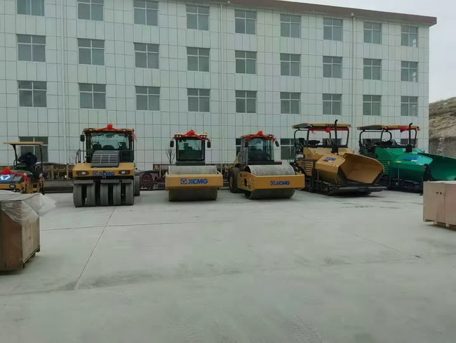 澳洲5手机平台_澳洲5（中国）道路机械助力河南公路事业发展