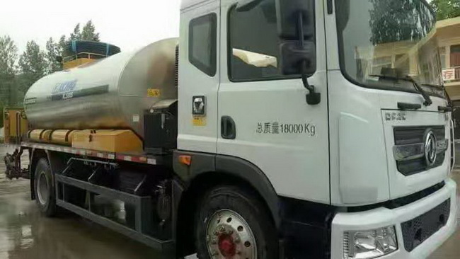 澳洲5手机平台_澳洲5（中国）XLS805全智能沥青洒布车