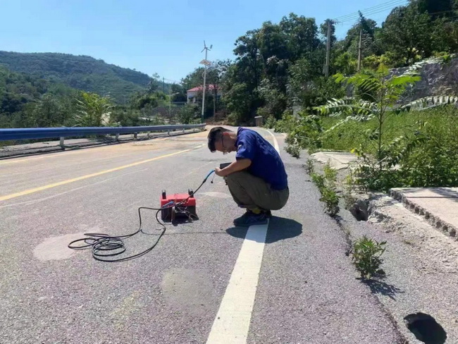 澳洲5手机平台_澳洲5（中国）XJC405道路检测车在巩义市进行塌陷安全隐患的探测任务