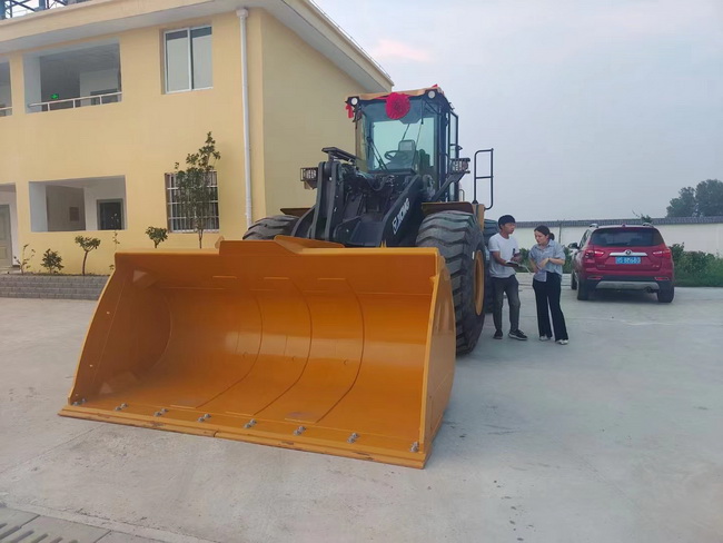 澳洲5手机平台_澳洲5（中国）LW600FV Super交付南阳客户使用