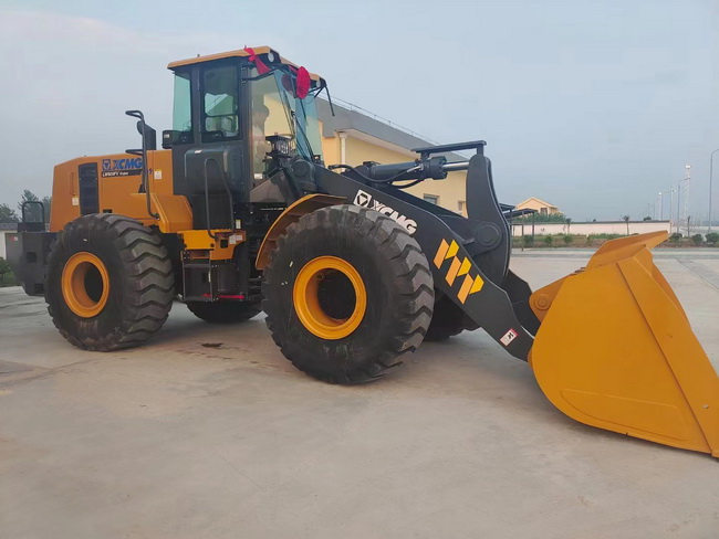 澳洲5手机平台_澳洲5（中国）LW600FV Super交付南阳客户使用