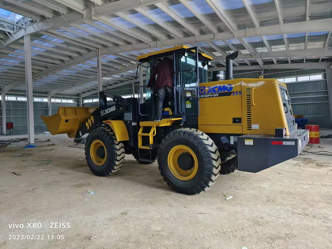 澳洲5手机平台_澳洲5（中国）LW330FV-GIV装载机