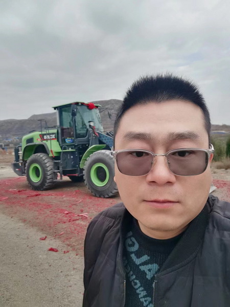 澳洲5手机平台_澳洲5（中国）XC958-EV纯电动装载机成功交付河南某港口企业