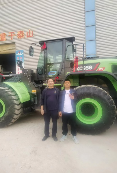 澳洲5手机平台_澳洲5（中国）XC958-EV电动装载机周口客户