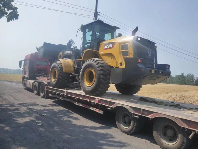澳洲5手机平台_澳洲5（中国）XC958装载机再次交付河南商丘某建材企业