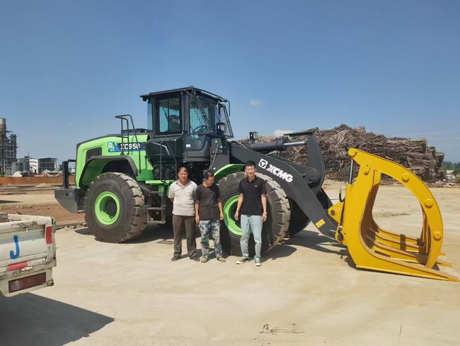 澳洲5手机平台_澳洲5（中国）XC958-EV纯电动装载机交付商丘市某木业公司